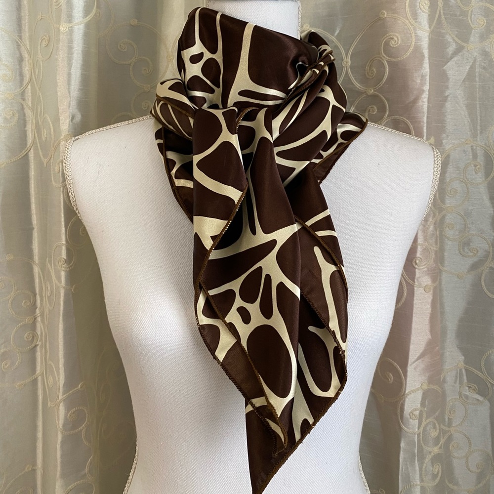 Wild Rag - Satin Scarf Wrap - 44x44 - chocolate brown GIRAFFE
